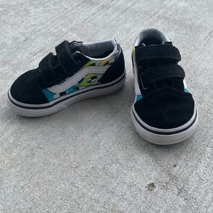 Vans Old Skool Black and White Checkered Flame, toddler size US 5